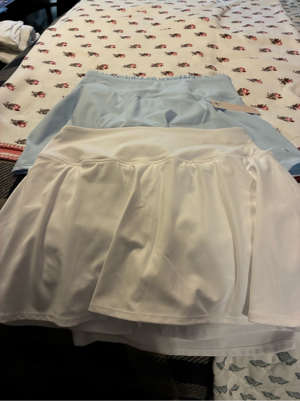 Yogalicious Lux 2 Pack Serenity Sky /White Skorts Large -Ultra Soft
